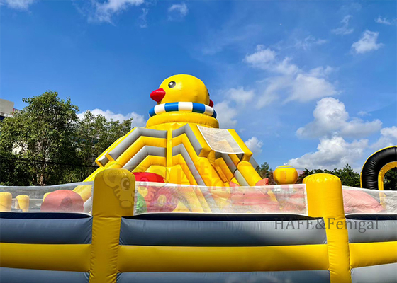 Grand château gonflable gonflable extérieur jaune canard amusement château jeu de rebond