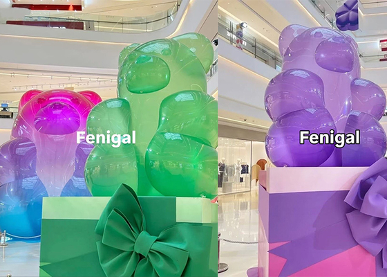 Ours gonflable en PVC dégradé de 1,8 m sur 2 m de haut pour la décoration des centres commerciaux et des piscines
